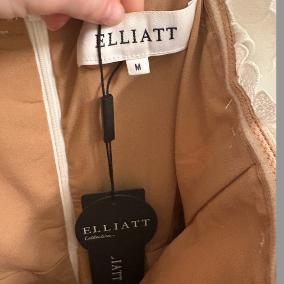 elliatt helena white strapless 3d floral embellished midi bridal dress medium - Picture 5 of 5